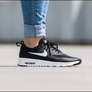 ⬇️ $95 NWT Nike Air Max Thea, Black